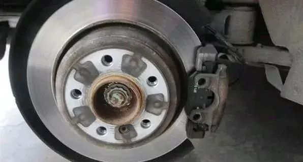 汽車維修看這篇文章就夠了！-第5張圖片-鄭州市冠恒貿(mào)易有限公司【官方網(wǎng)站】-車用潤滑油服務專家