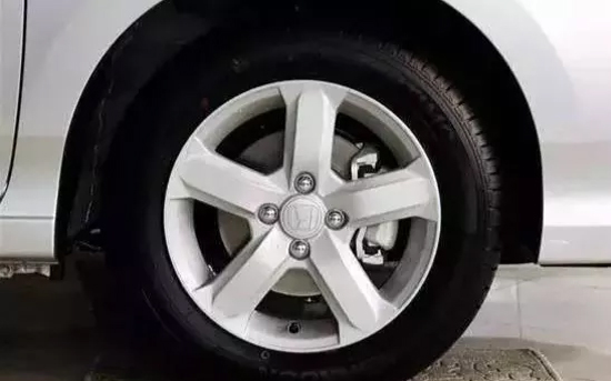 愛車小知識(shí) | 汽車保養(yǎng)小常識(shí)-第5張圖片-鄭州市冠恒貿(mào)易有限公司【官方網(wǎng)站】-車用潤滑油服務(wù)專家